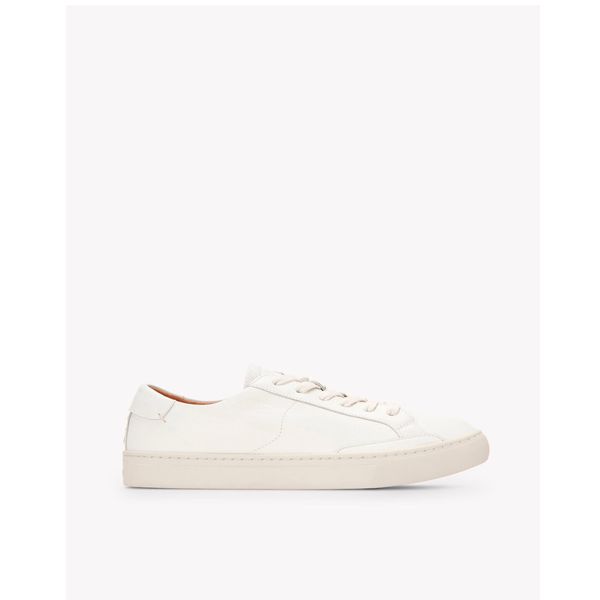 White Sneakers are a Charleston Packing Essential for comfort while exploring.