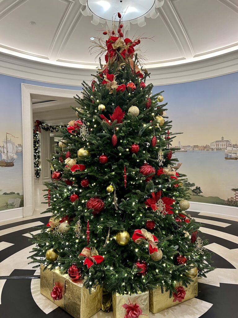 christmas tree at hotel bennett